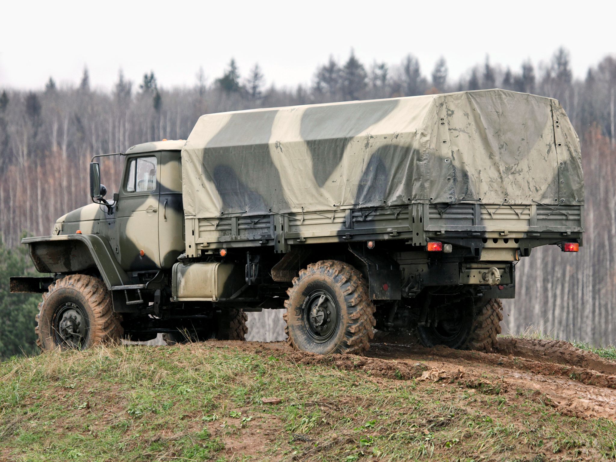 2048x1536 Ural, 43206 0111 Military, Truck, Trucks, 4x4 Wallpaper HD / Desktop and Mobile Background
