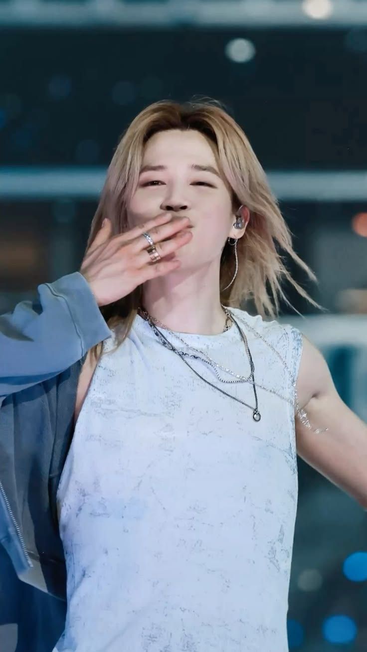 736x1308 Jimin ARIRANG CONCERT WORLD TOUR IN TAMPA 2026 Wallpaper