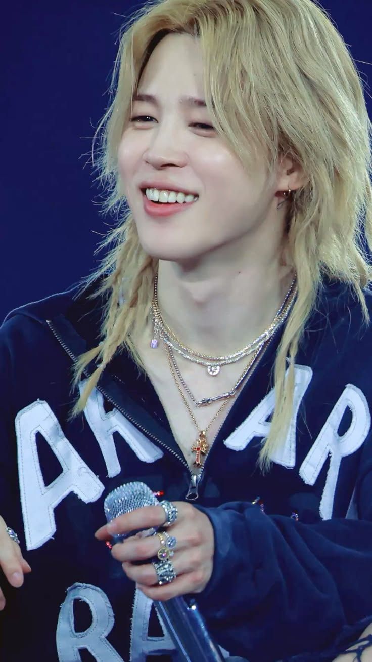 736x1308 Jimin ARIRANG CONCERT WORLD