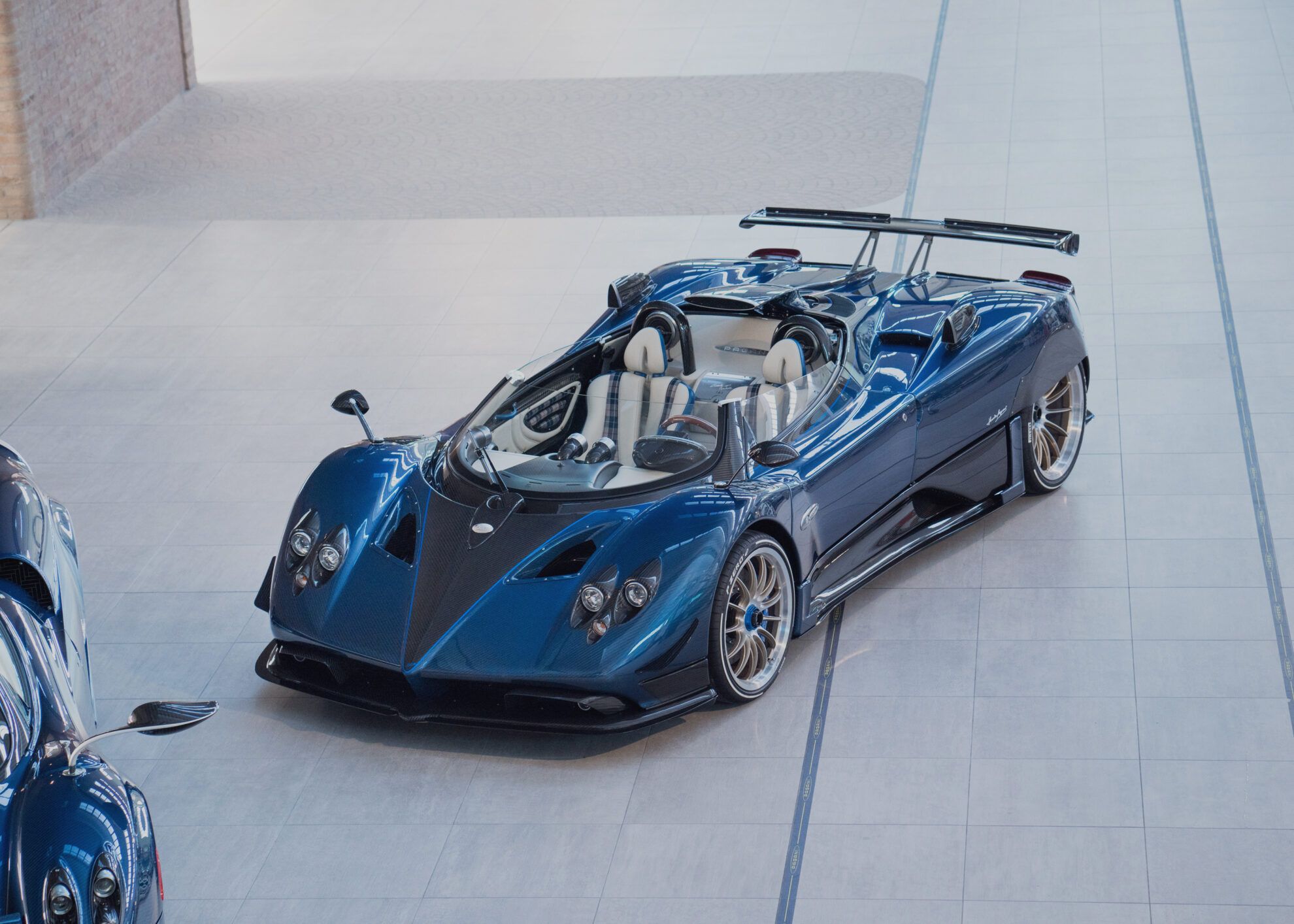 1980x1414 Zonda HP Barchetta