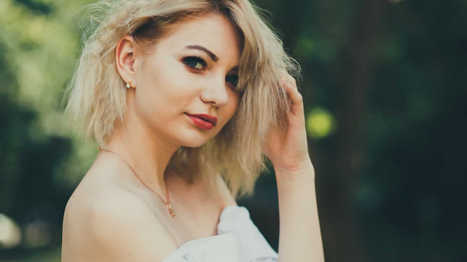 1600x900 Psychologists say people who don't rely on anyone for anything usually think they're just independent, but for many of them that decision was made a long time ago