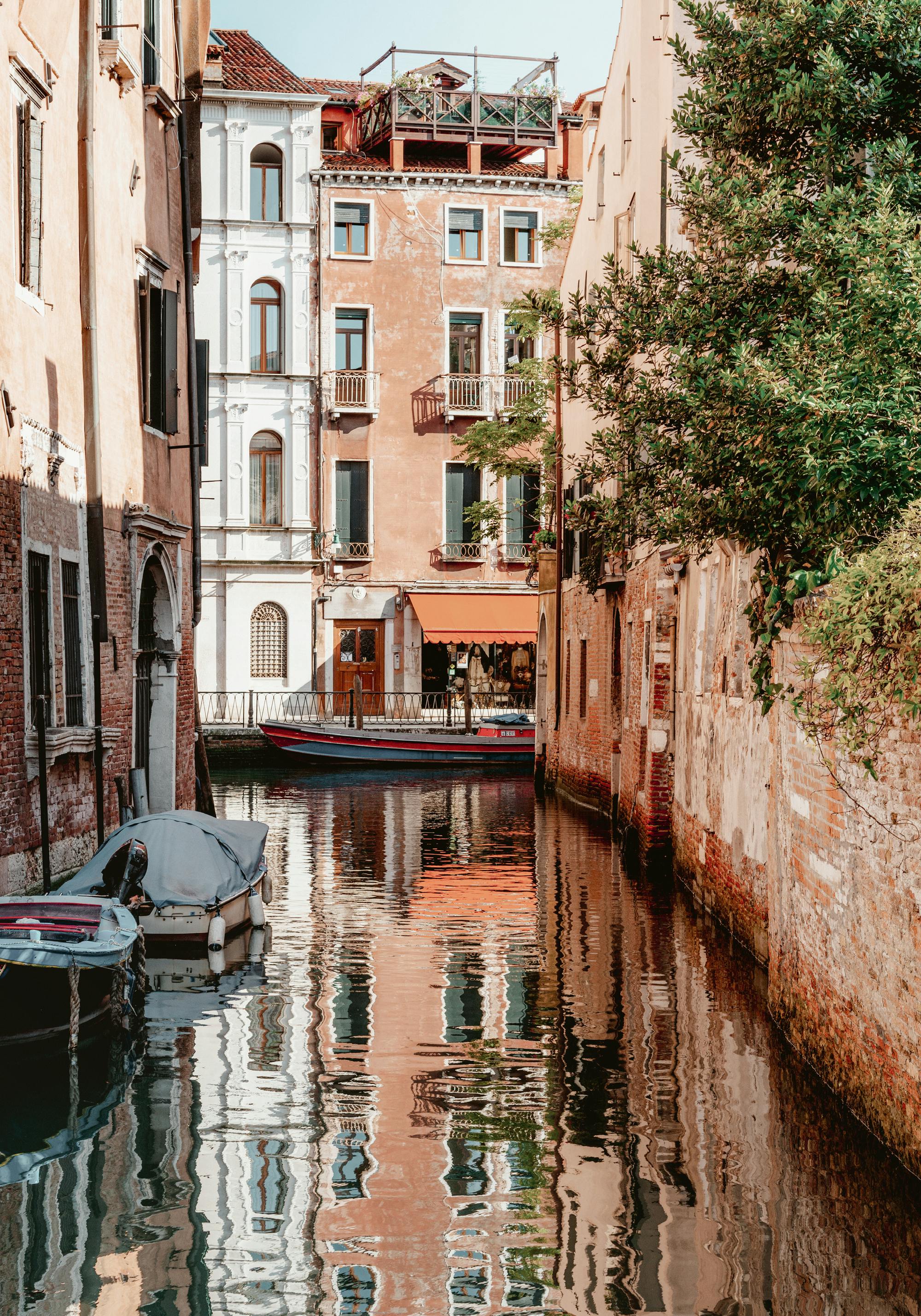 2000x2857 Italian Waterway Poster