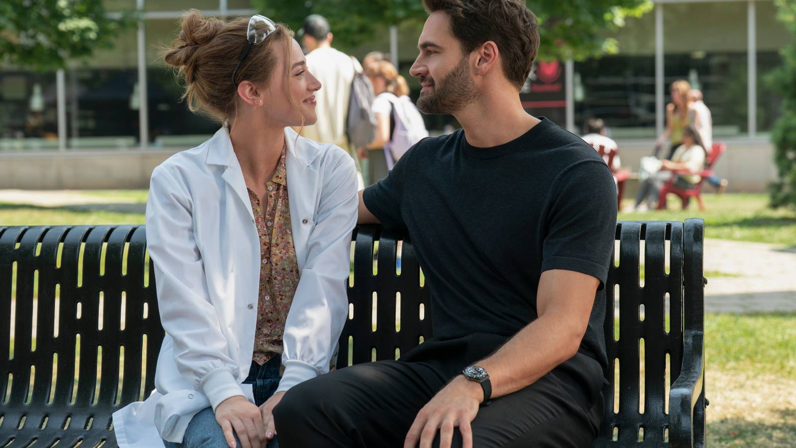 1600x900 The Love Hypothesis Review: Heavy On Biology, Light On Chemistry