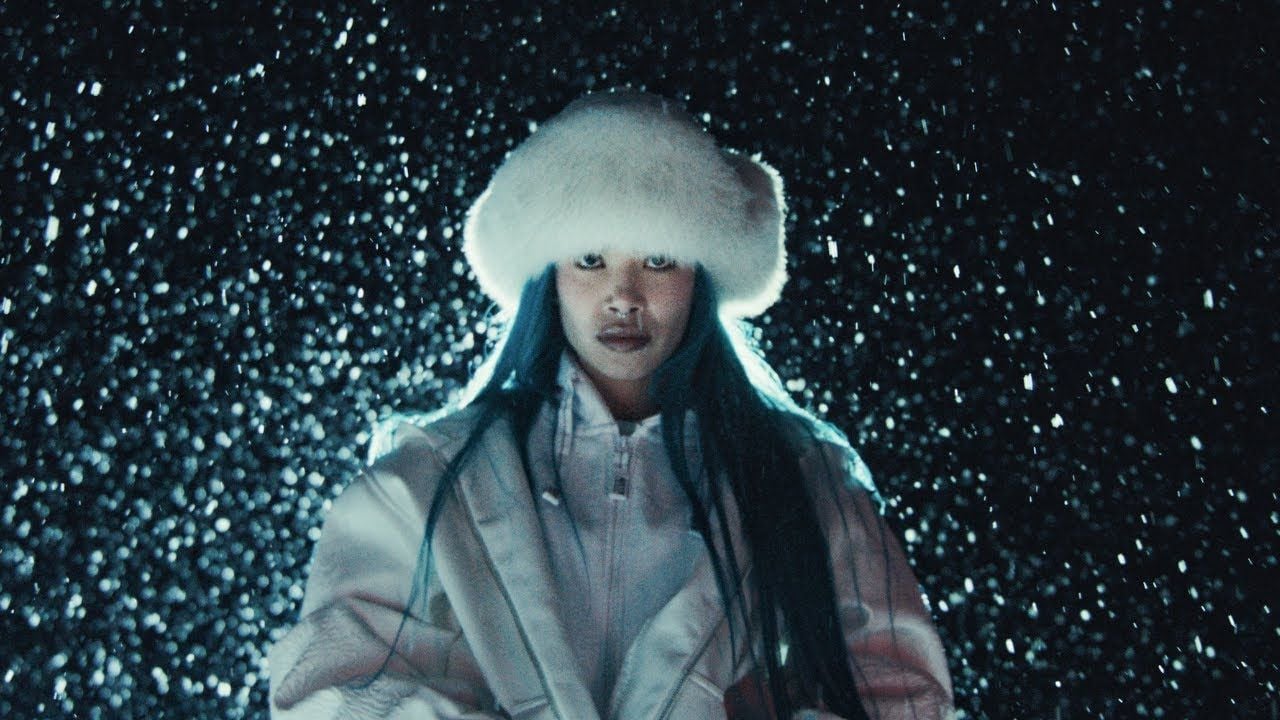 1280x720 Molly Santana Wallpaper