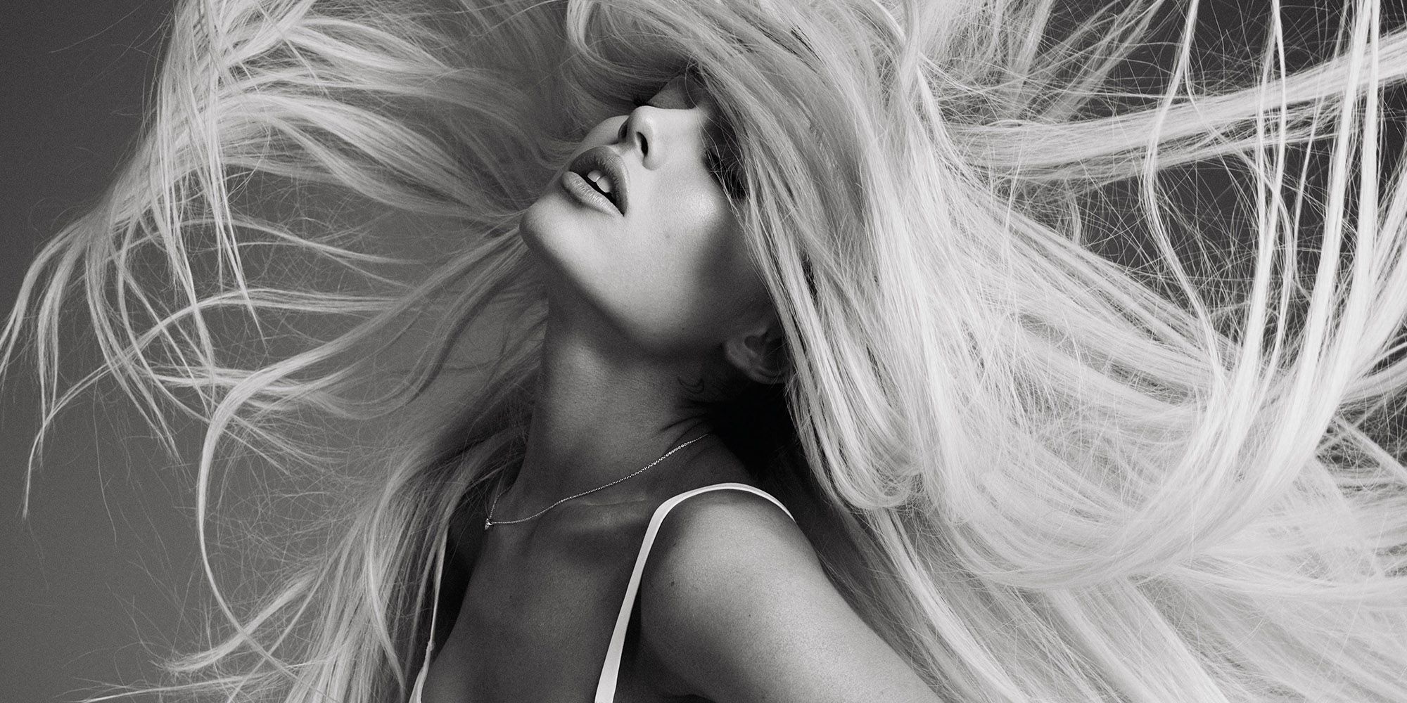 2000x1000 Ariana Grande Elle 2018 Photohoot Wallpaper, HD Music Wallpaper, 4k Wallpaper, Image, Background, Photos and Picture