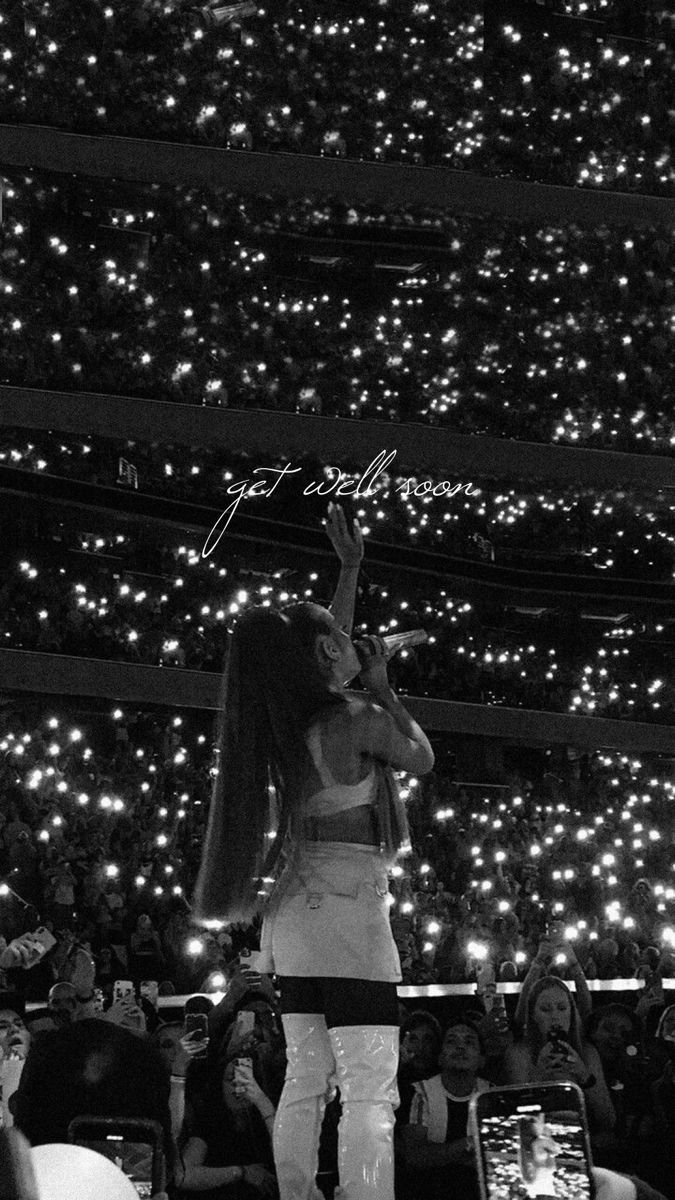 675x1200 Ariana Grande Wallpaper