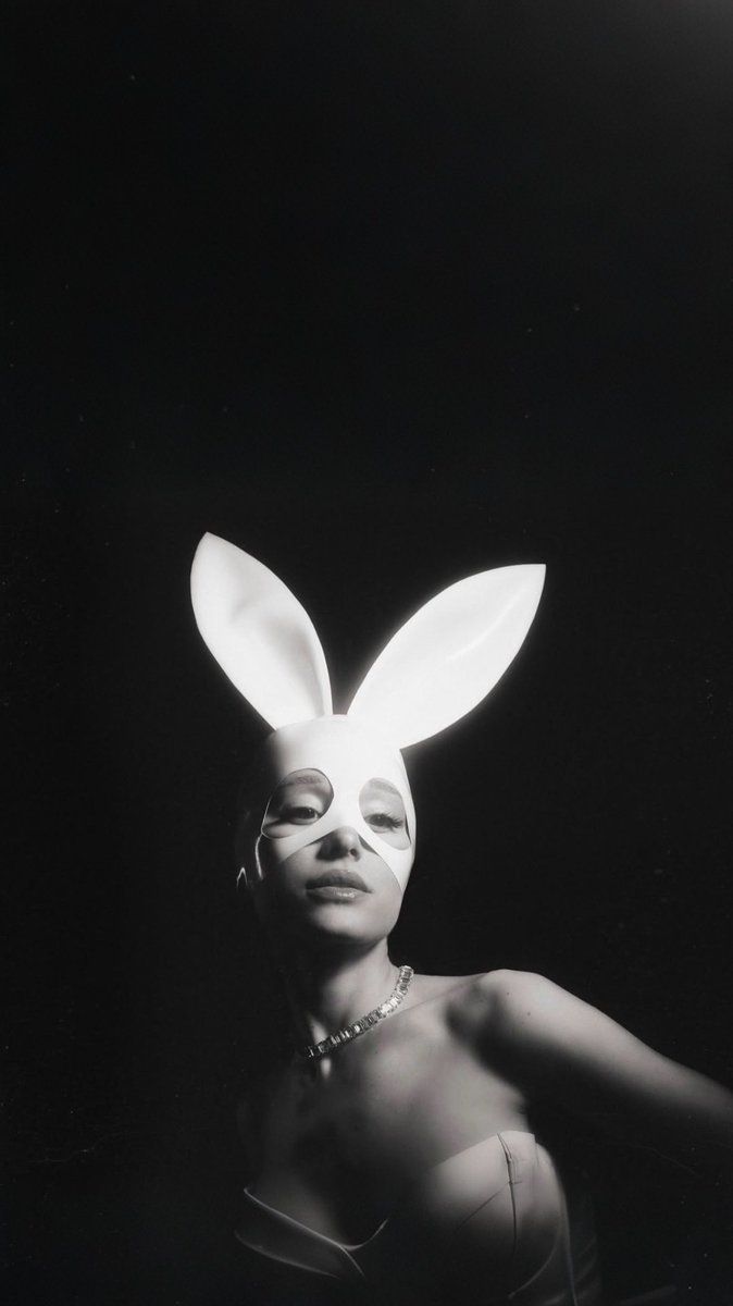 674x1200 on X: MY FAVORITE WORK ! NEW WALLPAPER GRANDE VISUALS DANGEROUS WOMAN #ariana #arianagrande #dangerouswoman / X