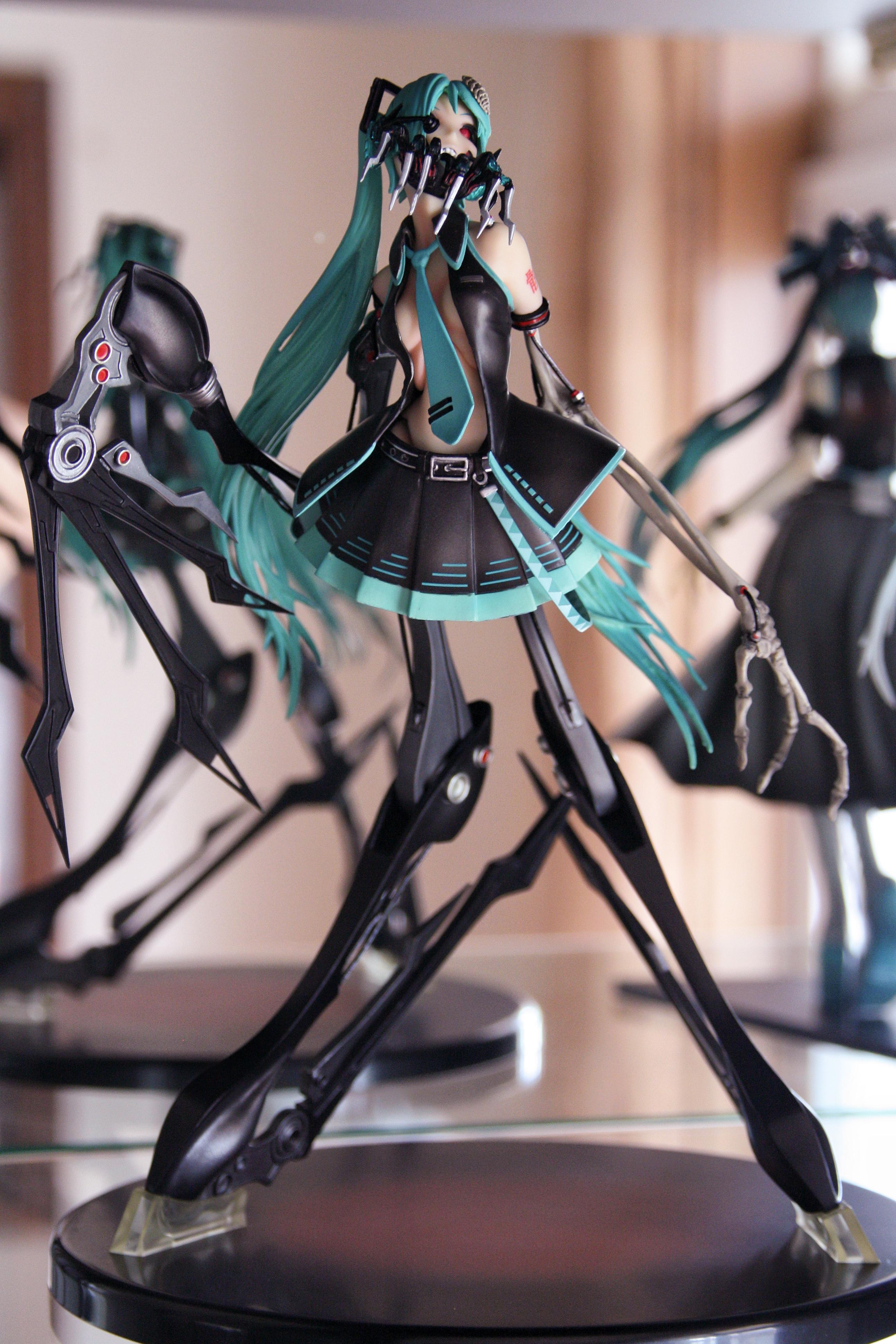 2592x3888 Hiiii c'est my first reddit pic post, my favorite figure collection Calne Ca, producted by Hdge technical statue series, union creative. I just gotem both what a dream comes true