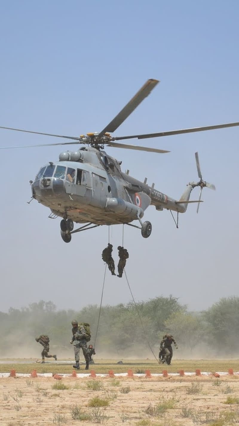 800x1423 1179x2556px, 1080P free download. Indian Army, Military Helicopter, jawan, HD phone wallpaper