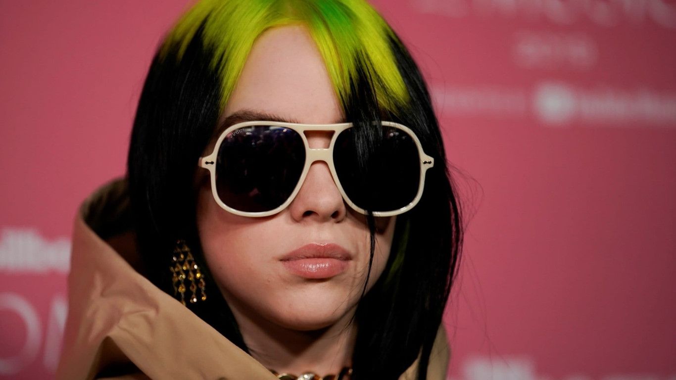 1366x768 Singer Billie Eilish HD Wallpaper 53674