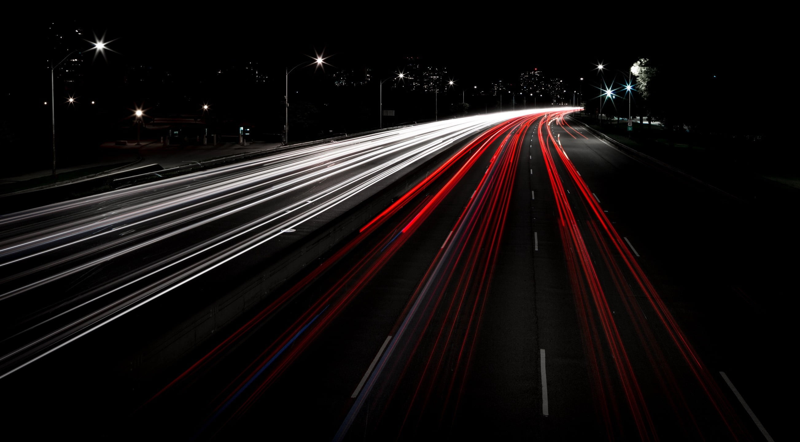 2606x1440 Black and red pool table, city HD wallpaper