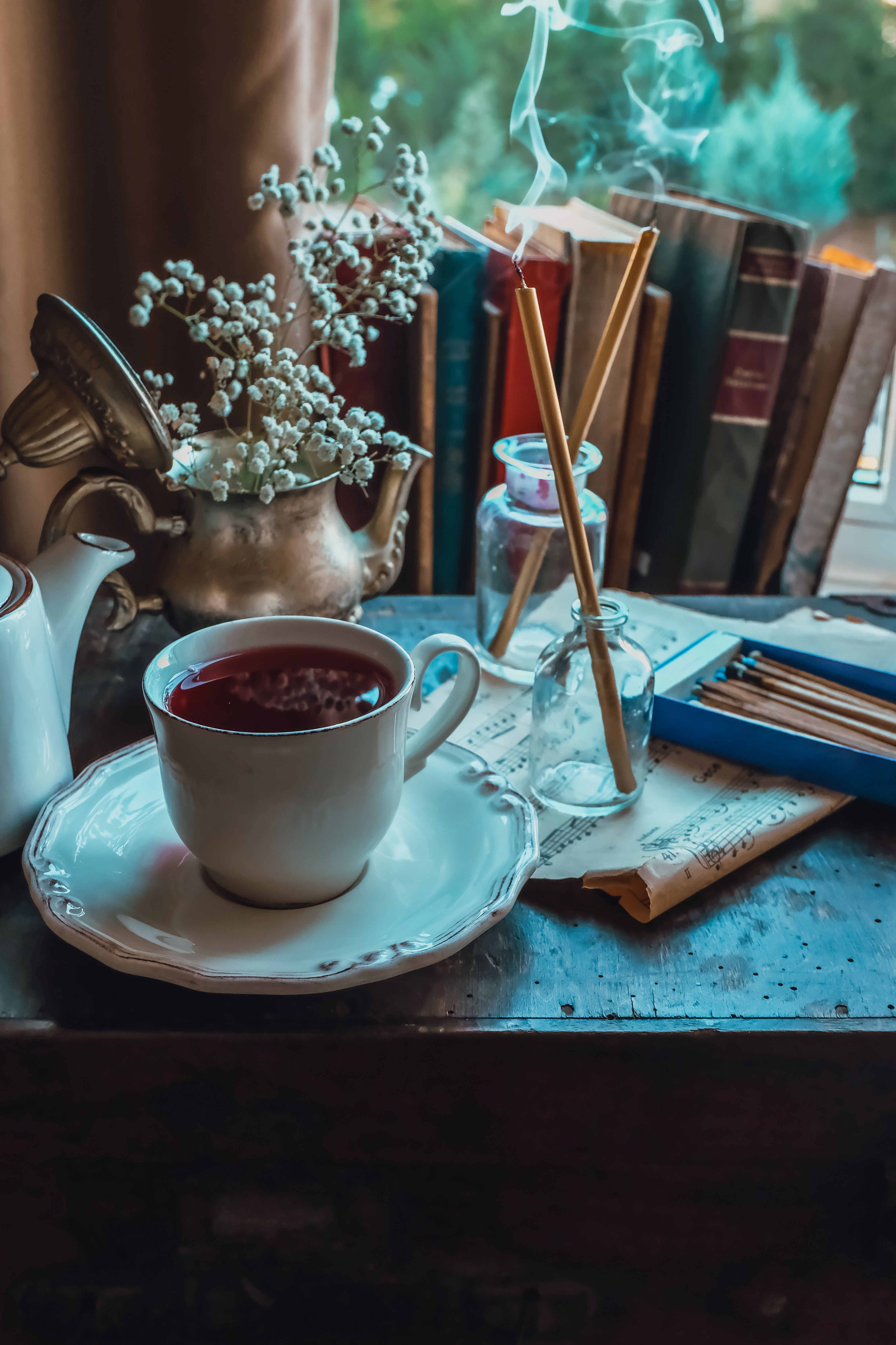 4049x6075 Cup of Coffee on Desk · Free