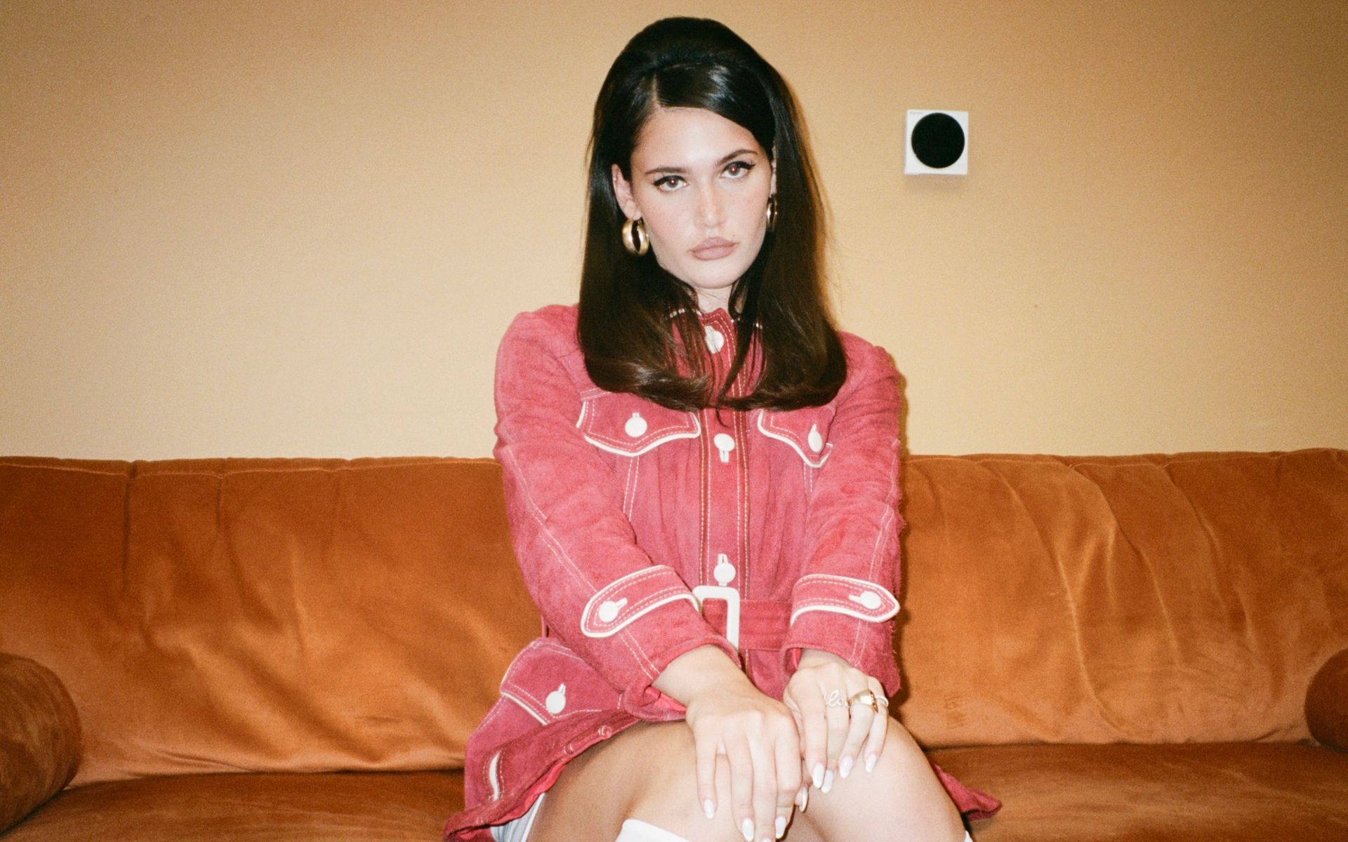 1920x1200 Sienna Spiro: Saving the Soul of Pop