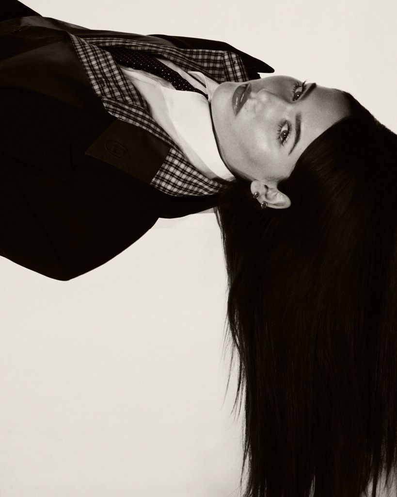 819x1024 Sienna Spiro Interview: 'I've always wanted music to be my life'