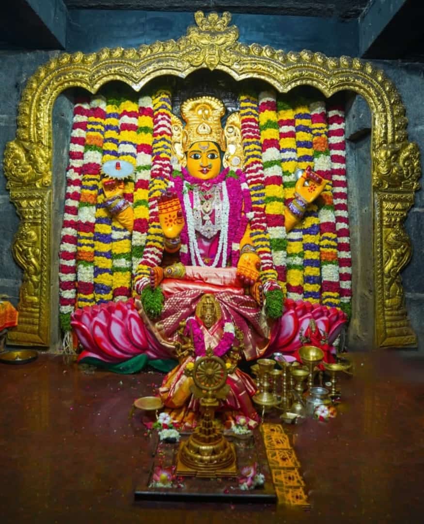 875x1080 Warangal Bhadrakali Temple Navaratri Mahalakshmi Alankaram image