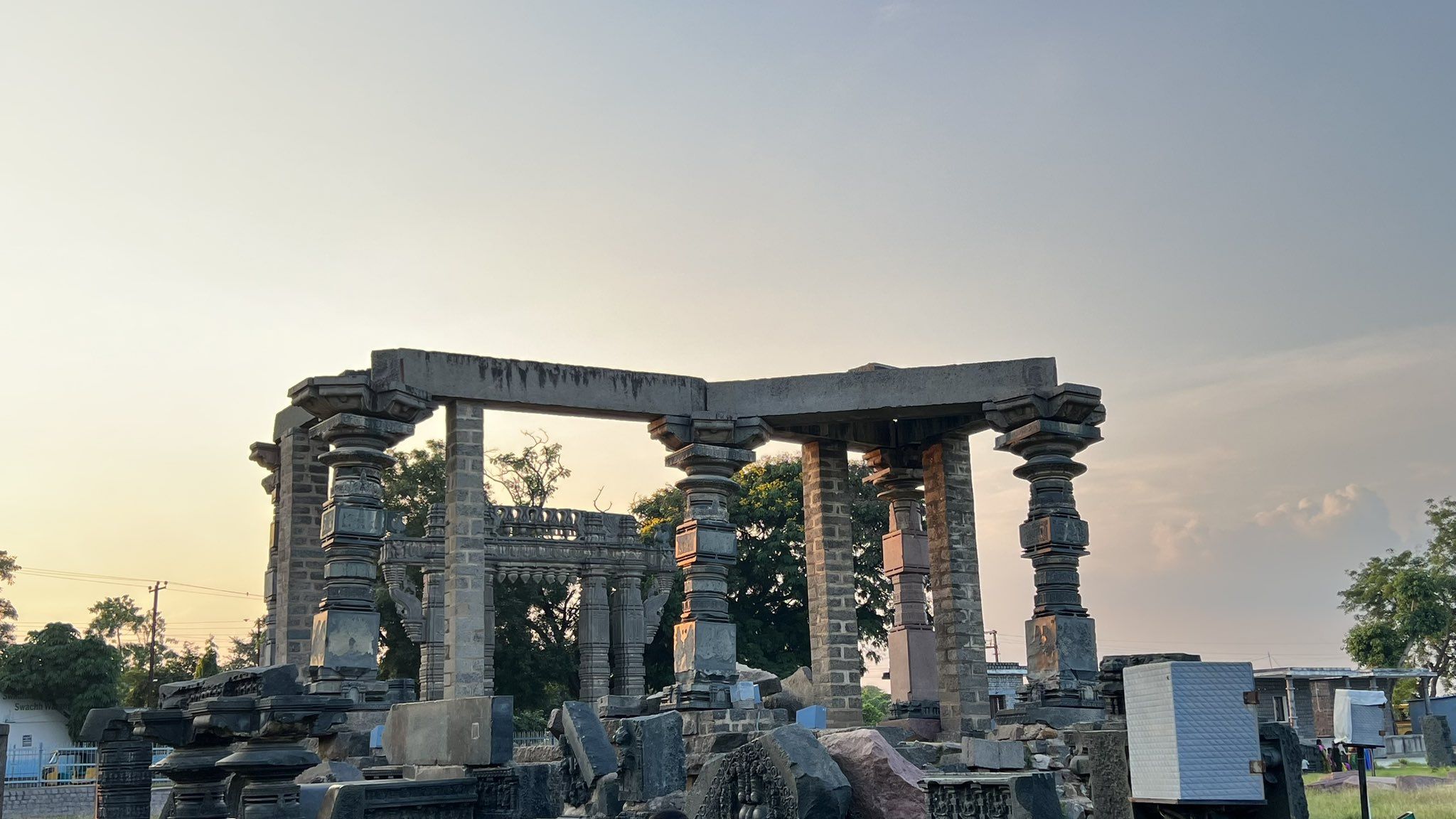 2048x1152 Lenin V Toppo on X: The ruins of 13th century Warangal Fort is a reminder that our materialistic existence may peril over space and time, but the values and knowledge which we