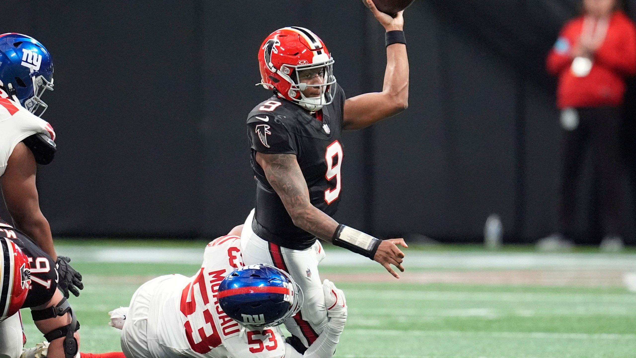 2560x1440 Penix Wins Debut As Atlanta QB As Falcons Return Two Picks For TDs, Beat Hapless Giants 34 7