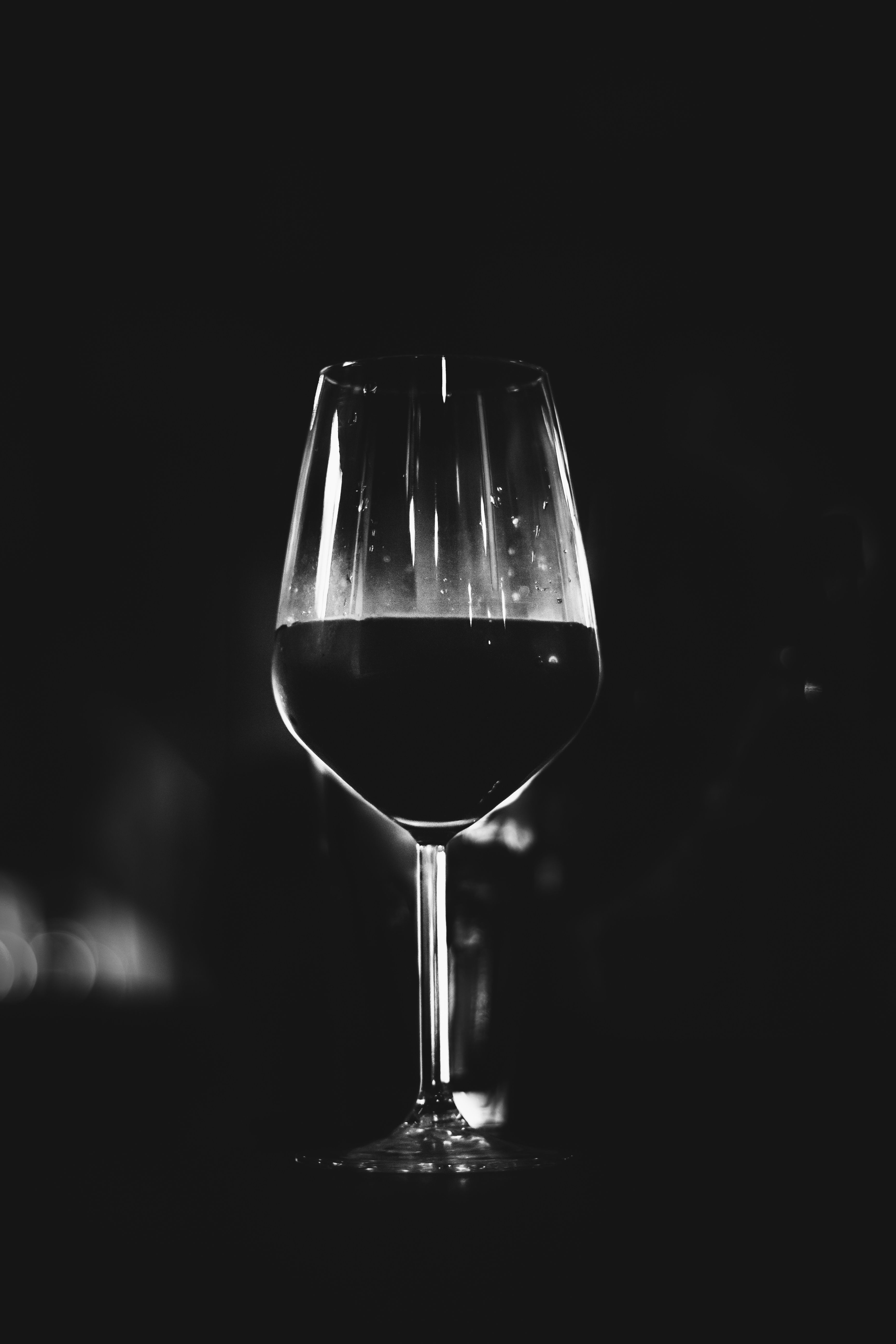 3456x5184 Elegant Black and White Wine Glass Photography · Free