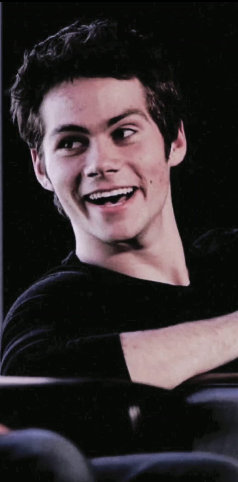 800x1621 Dylan O'brien, dylan o'brien, stiles stilinski, HD phone wallpaper