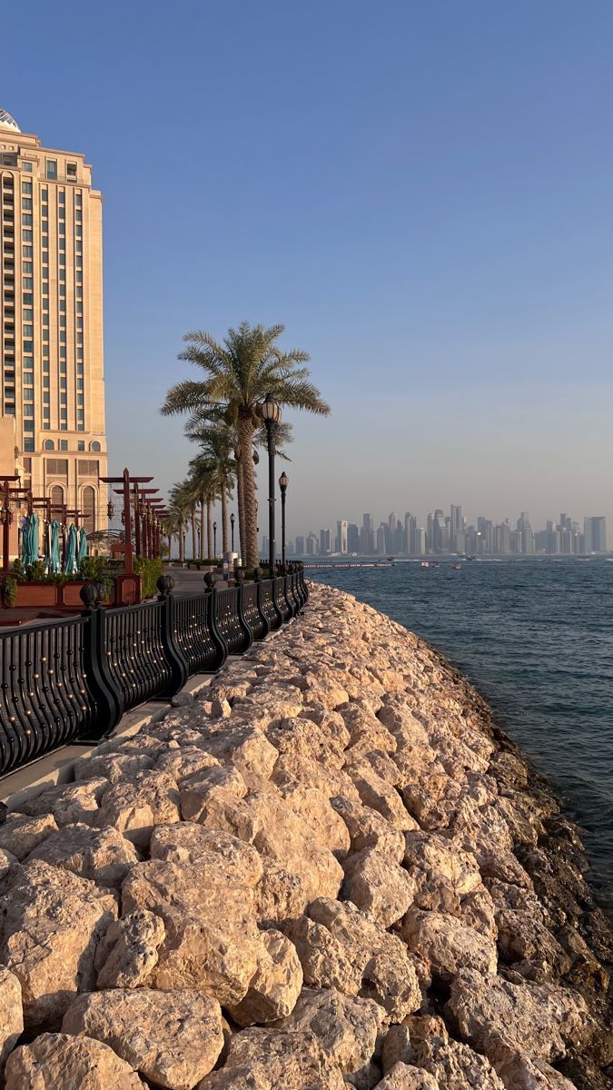 675x1200 Qatar city. Qatar wallpaper, Corniche doha qatar, Beautiful place