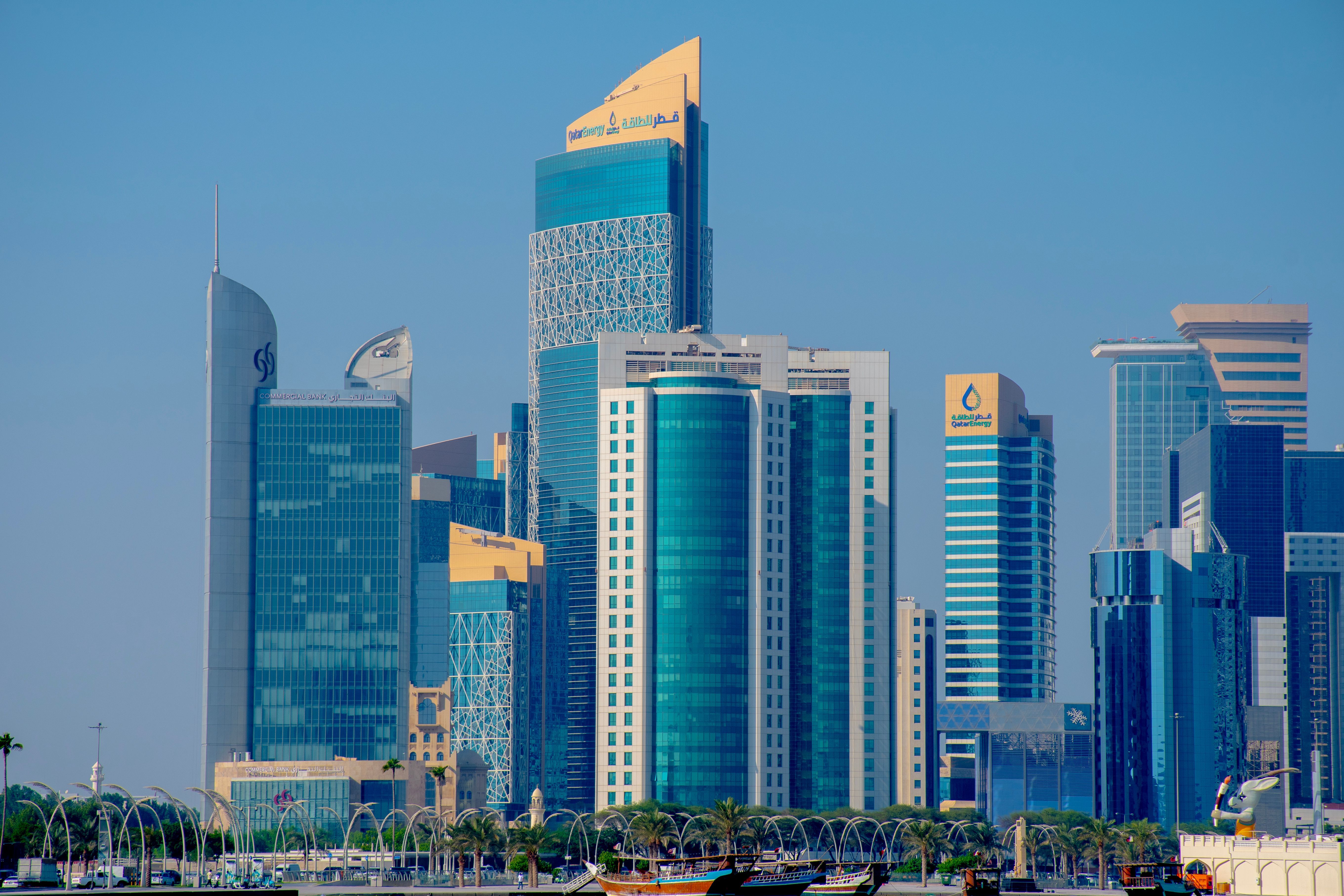5439x3626 Panoramic View of Doha Skyline with Colorful Buildings · Free