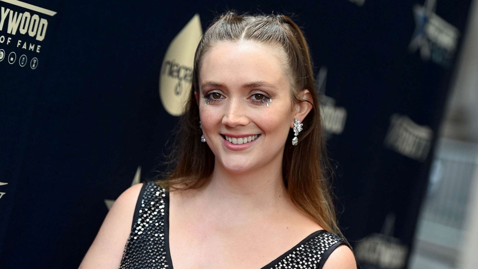 1600x900 Billie Lourd shares message about how Mother's Day 'can be many things'