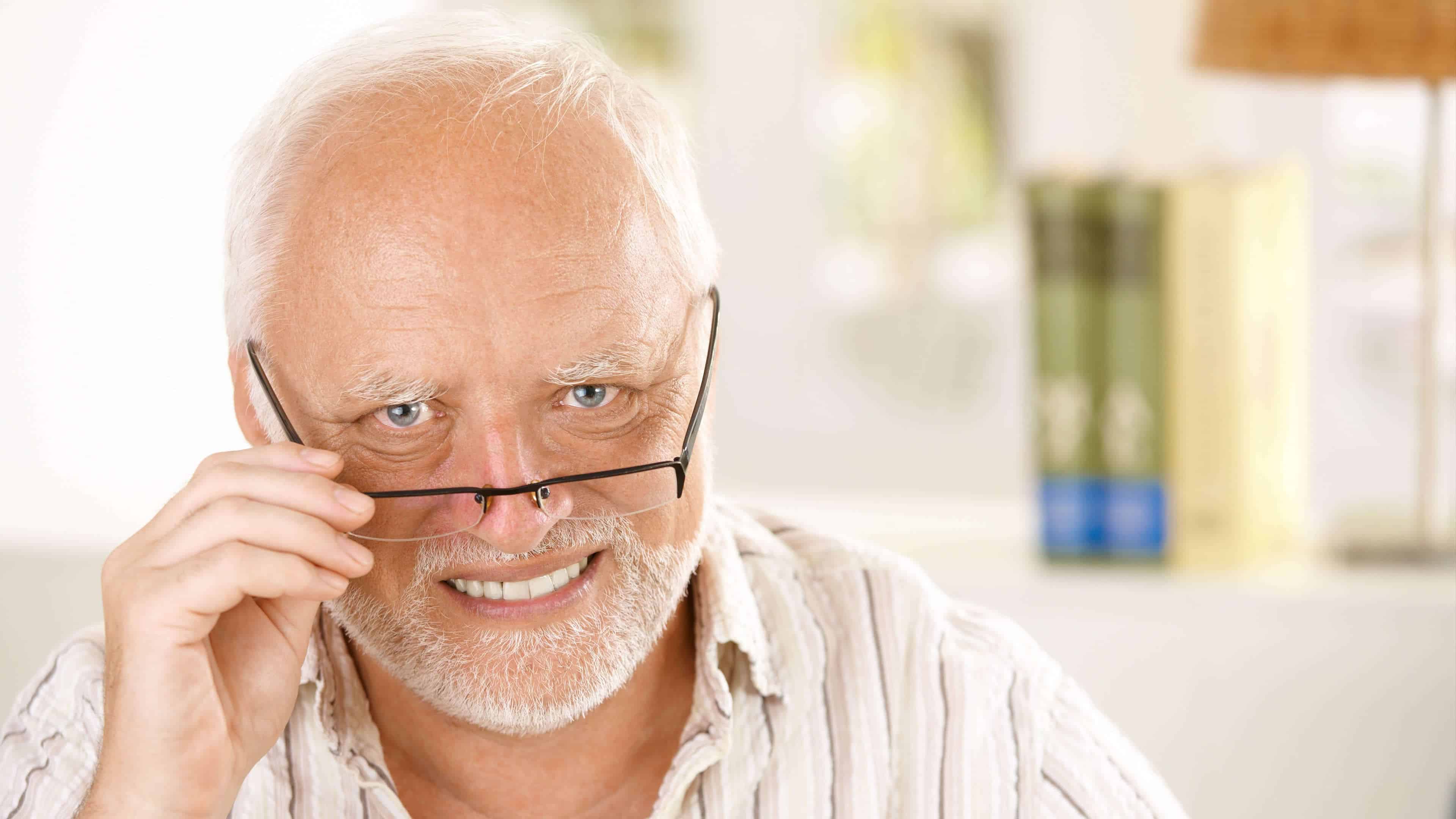3840x2160 Hide The Pain Harold Wallpaper