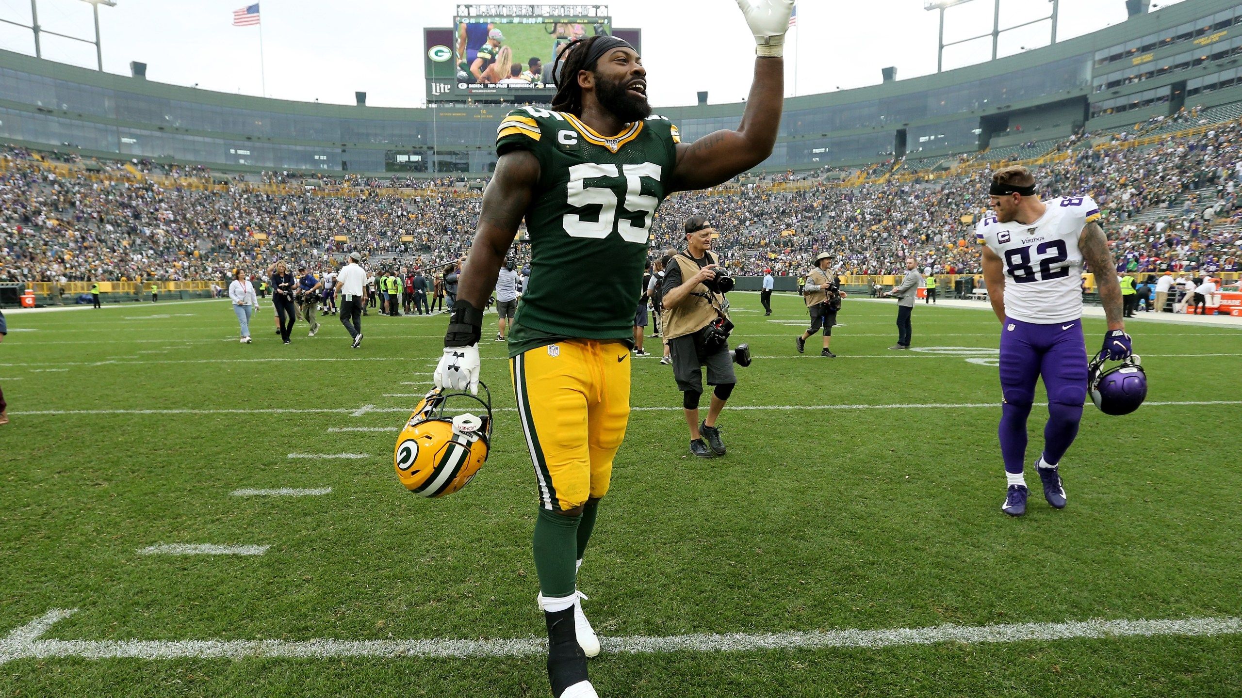 2560x1440 REPORT: Former Packers defensive end Za'Darius Smith announces sudden retirement