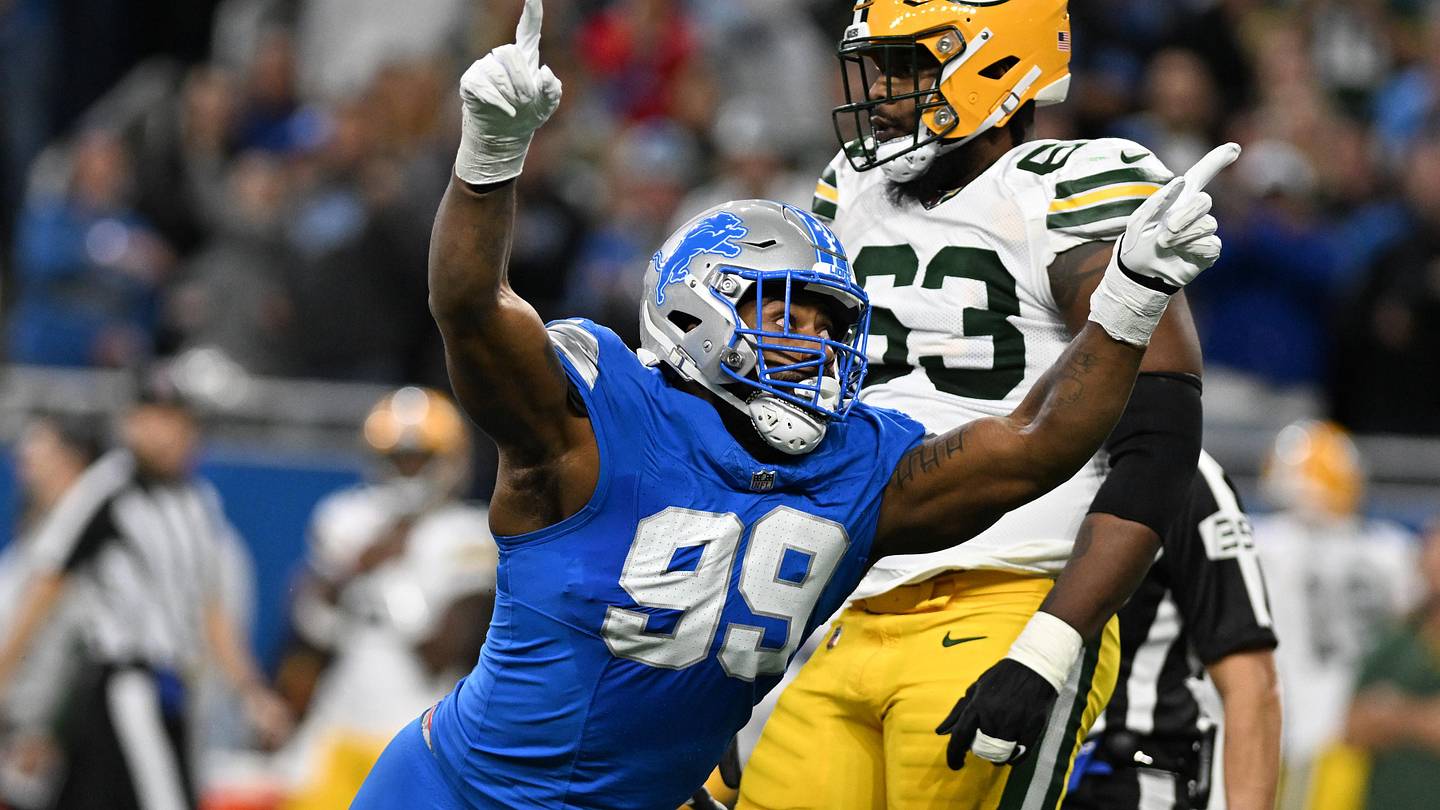 1440x810 Za'Darius Smith Still Irate at Packers: 'They Lied'