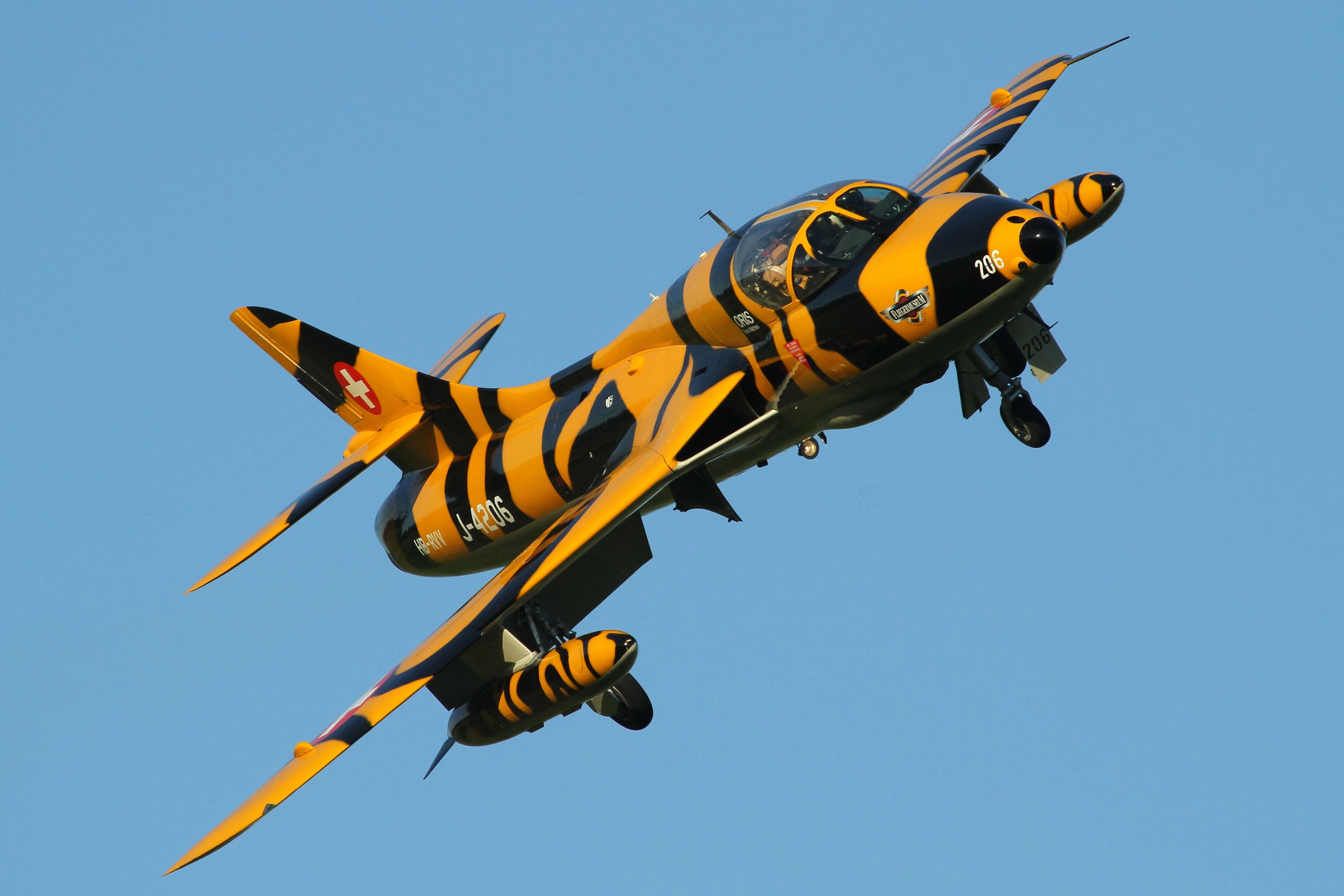 3888x2592 Free flight, weapons 4K wallpaper for desktop and phone