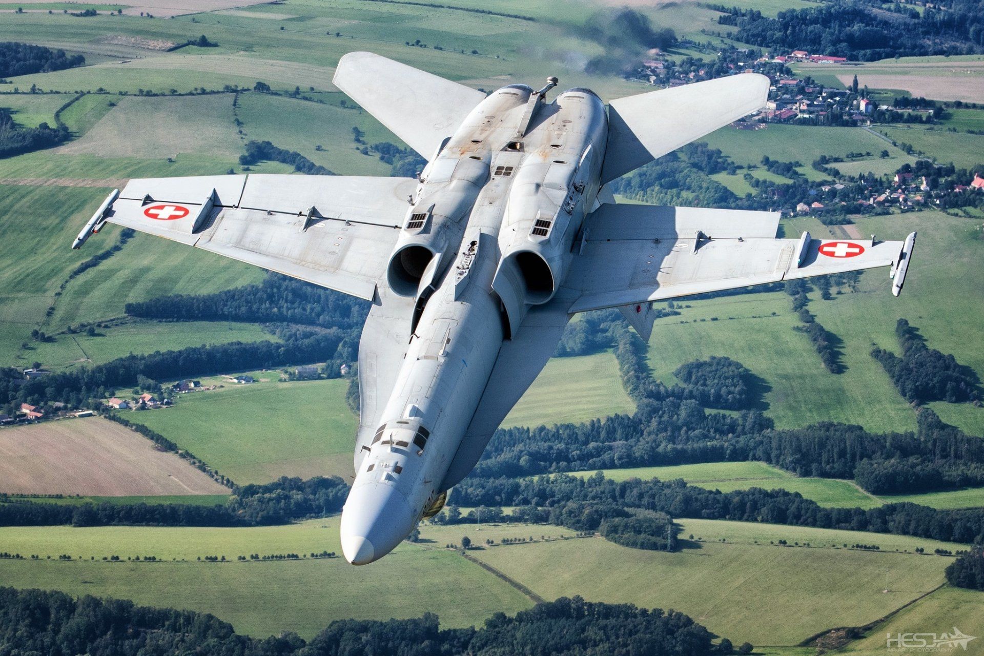 1920x1280 Download Warplane Aircraft Jet Fighter Military McDonnell Douglas F A 18 Hornet HD Wallpaper By HESJA Air Artx1365