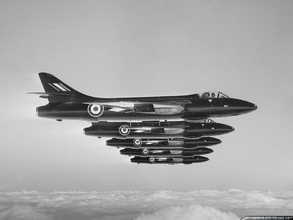 1024x768 Hawker Hunter. Flying in the Spirit