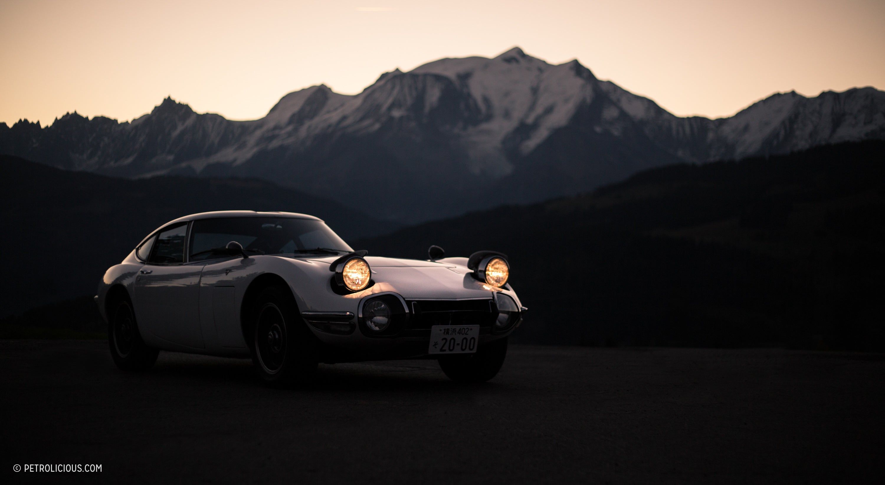 3000x1643 GALLERY: Behind The Scenes On Our Toyota 2000GT Film Shoot