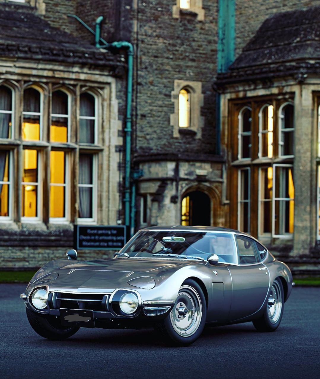 1079x1278 Toyota 2000 GT