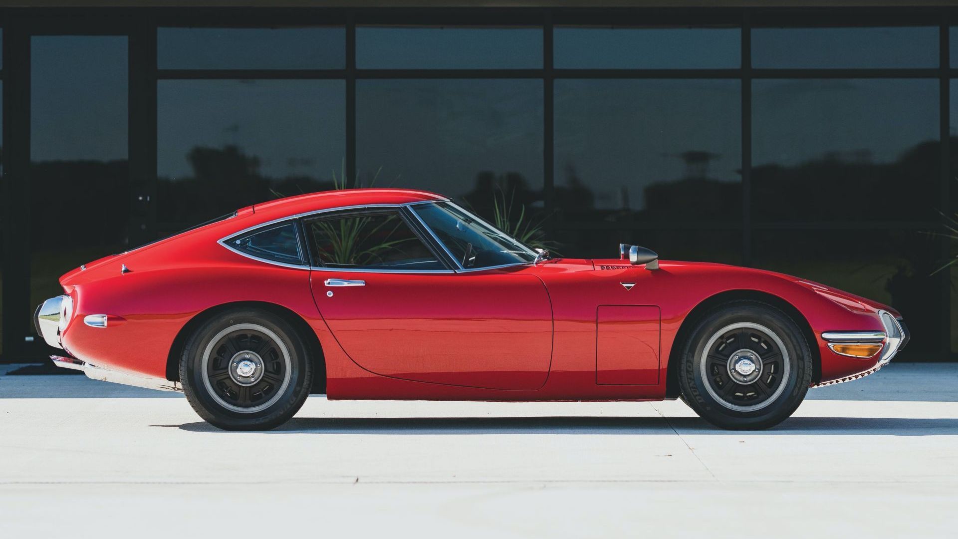1920x1080 Toyota 2000GT sells for $ while another is discovered in a Sydney garage