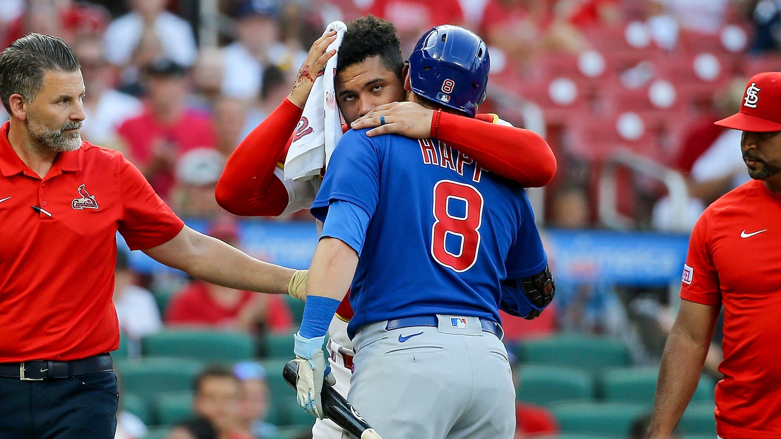 2560x1440 Cubs' Happ Hits Cardinals Catcher Contreras In Head With Follow Through, Then Gets Hit
