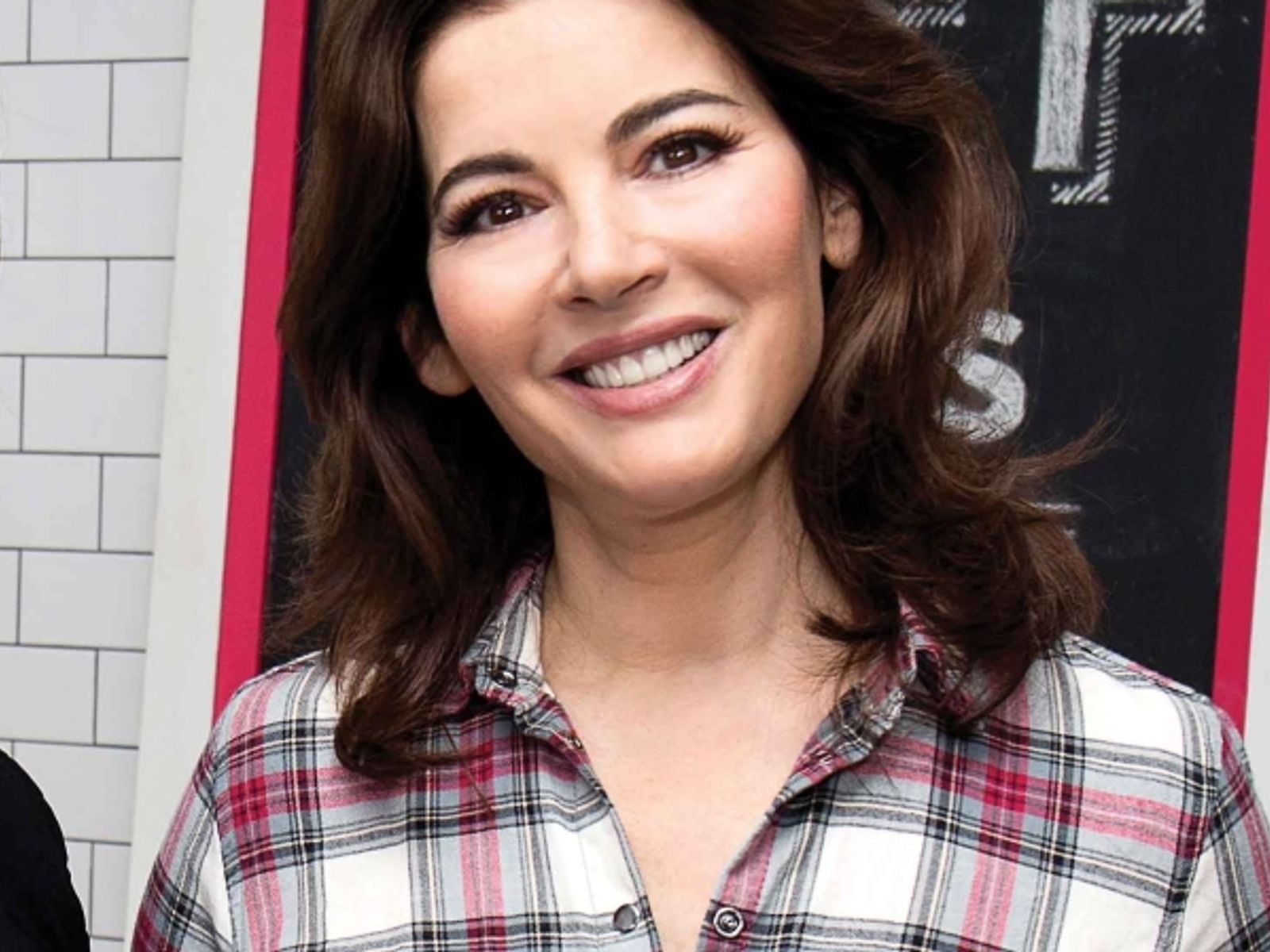 1600x1200 Nigella Lawson