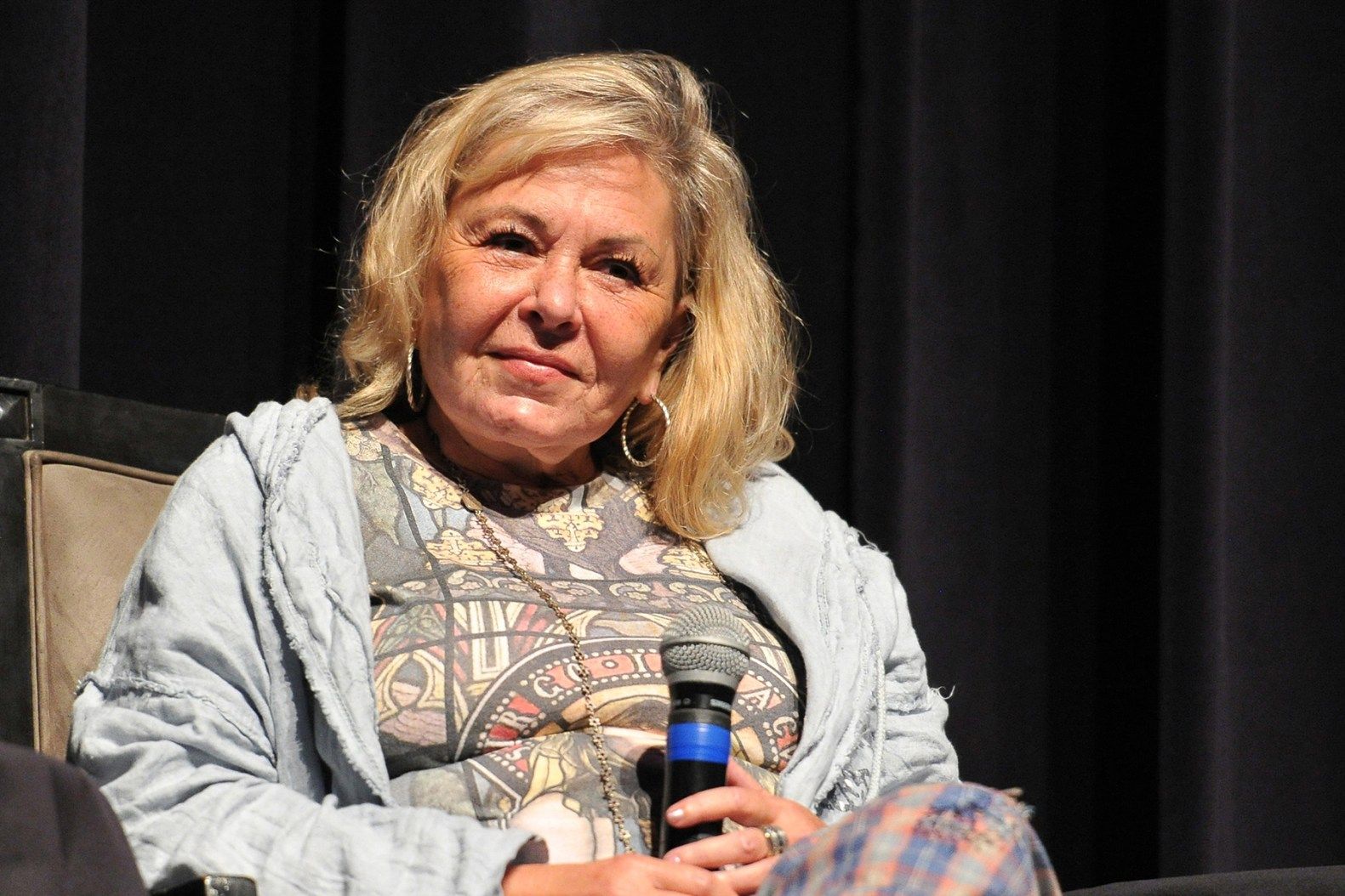 1581x1054 Roseanne Barr Plots Comedy Return With Hour Long Special