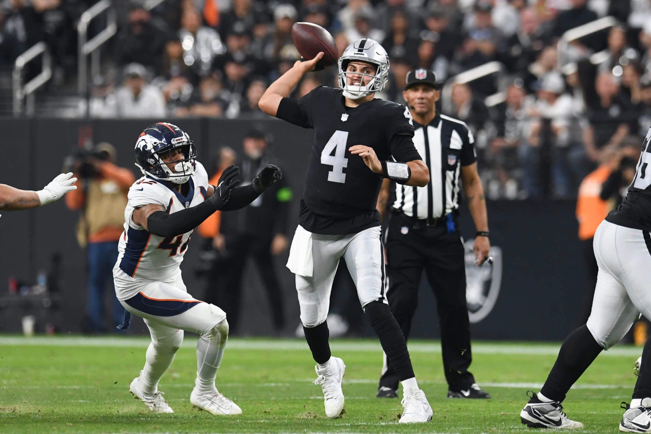 2515x1676 Aidan O'Connell won't be bothered if the Raiders draft a QB: 'It's my job to keep my job'