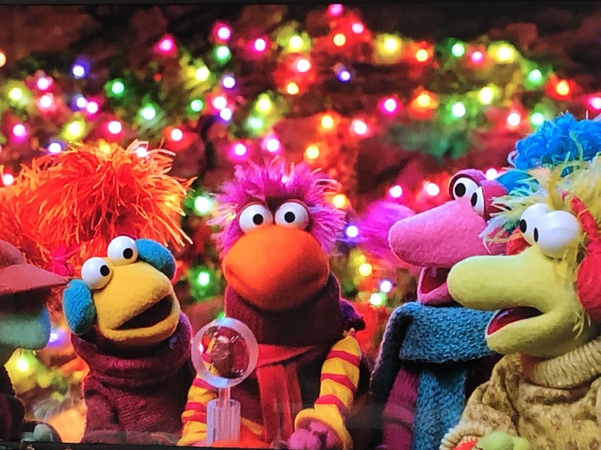 2048x1536 Out of all shows to be at the Macy's Thanksgiving Day Parade, I didn't expect Fraggle Rock to be one of them!