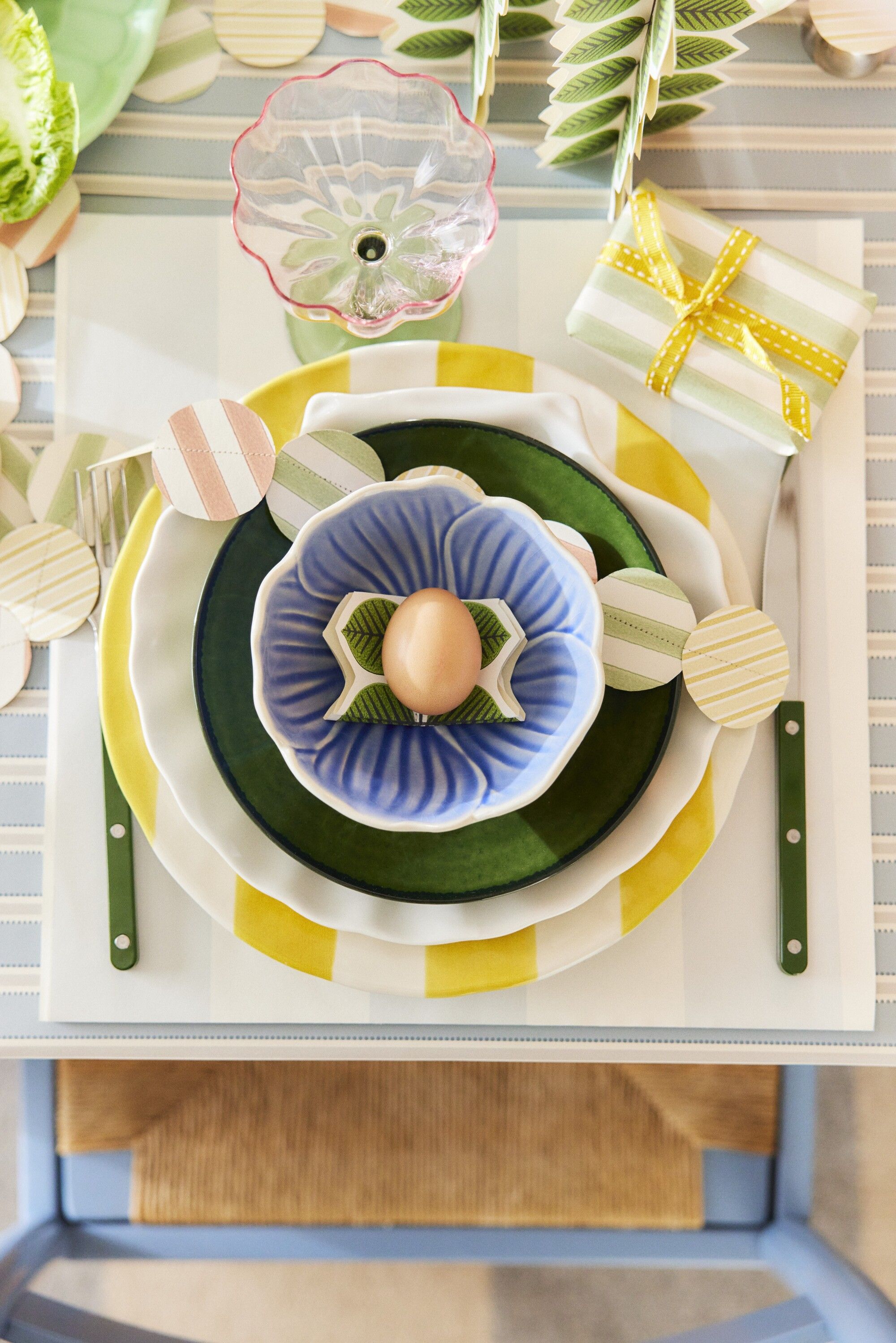 2000x2999 How to Use Wallpaper Scraps to Set a Stylish Table