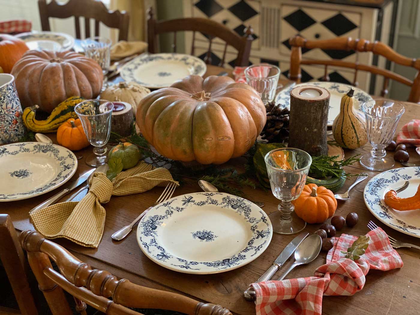 1400x1050 How to set a French vintage autumn table?