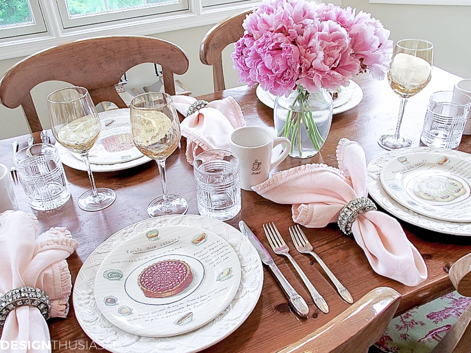 1600x1200 Tabletop Tips: Simple but Lovely Table Setting for Lunch