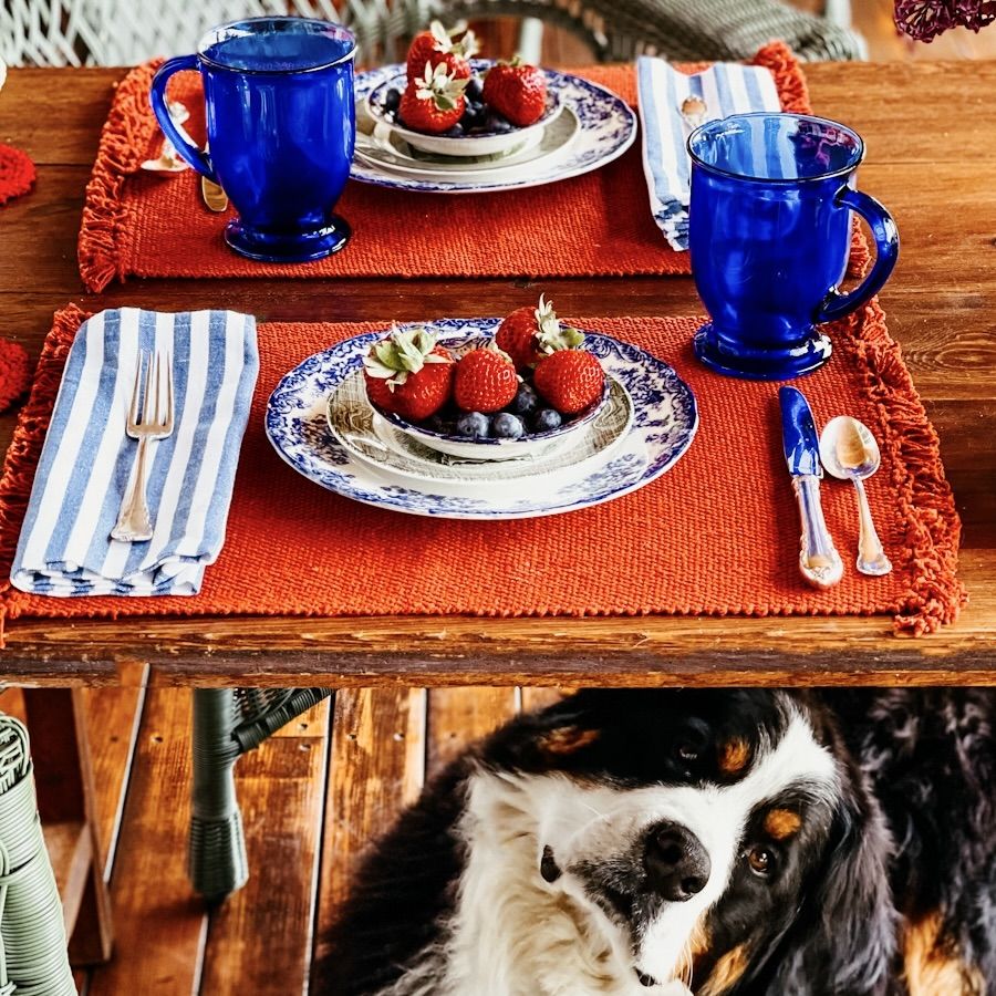 900x900 Vintage Patriotic Porch Table Ideas with Red, White, and Blue Charm