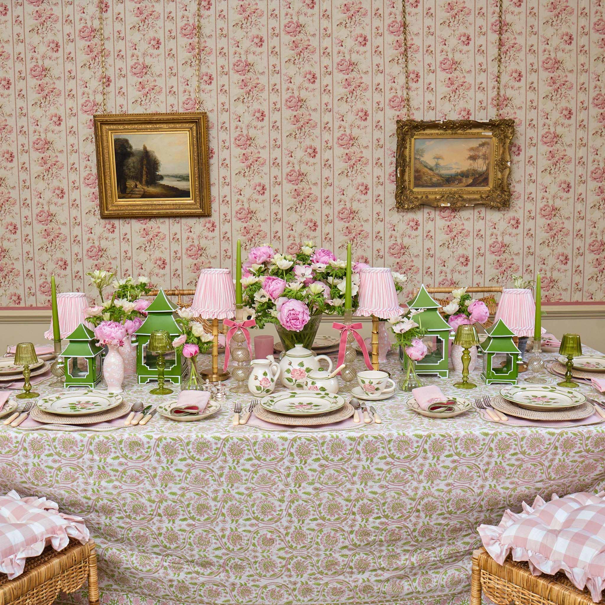 2048x2048 Rose Bud Dinner Plate