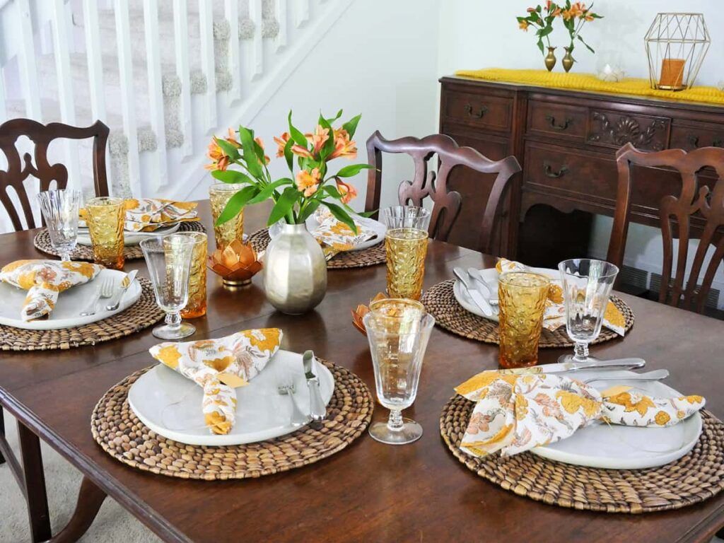 1024x768 How to Create a Stunning Casual Dinner Party Table Setting the Table