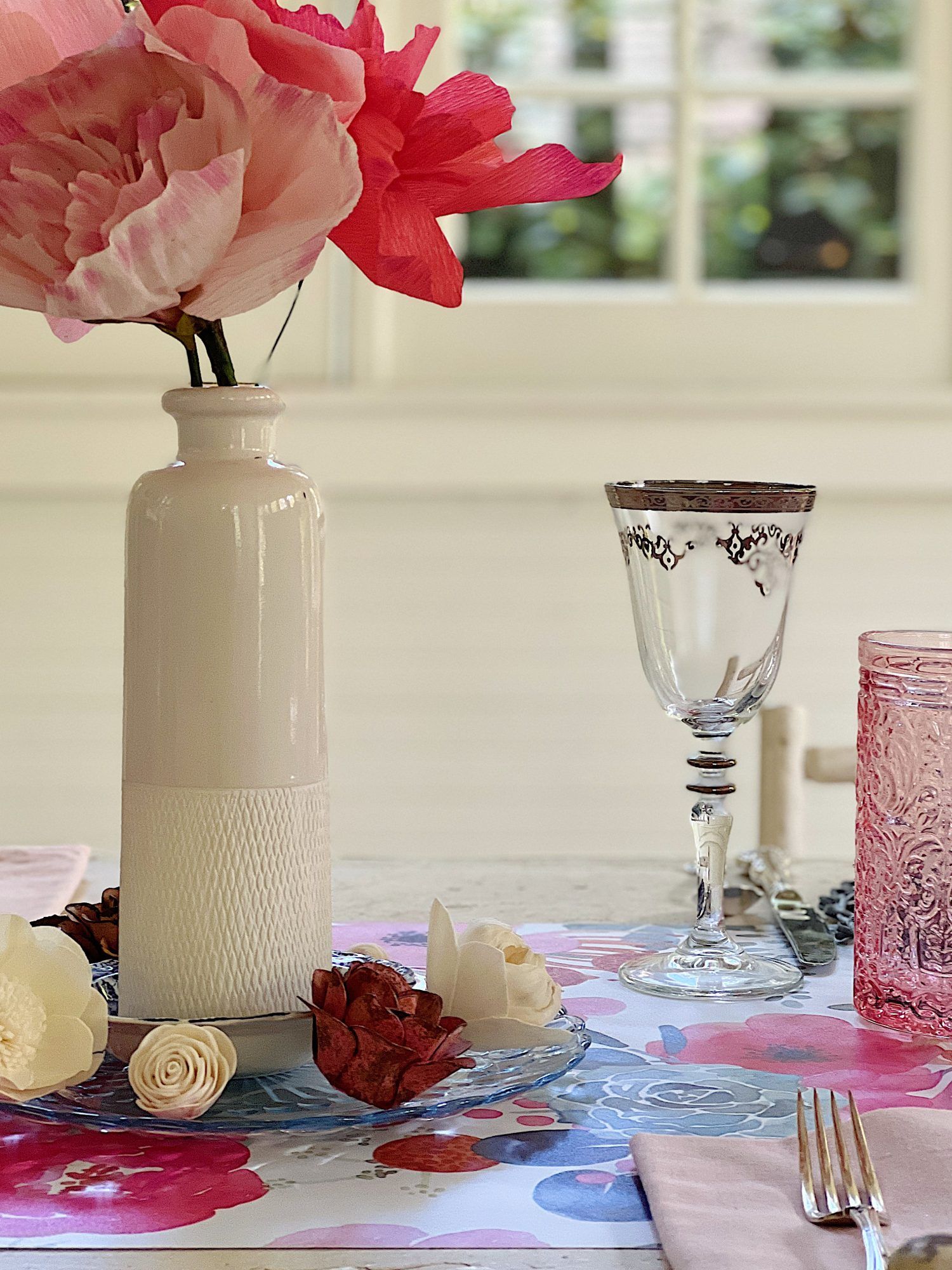 1500x2000 Easy DIY Spring Wallpaper Table Runner 100 YEAR OLD HOME
