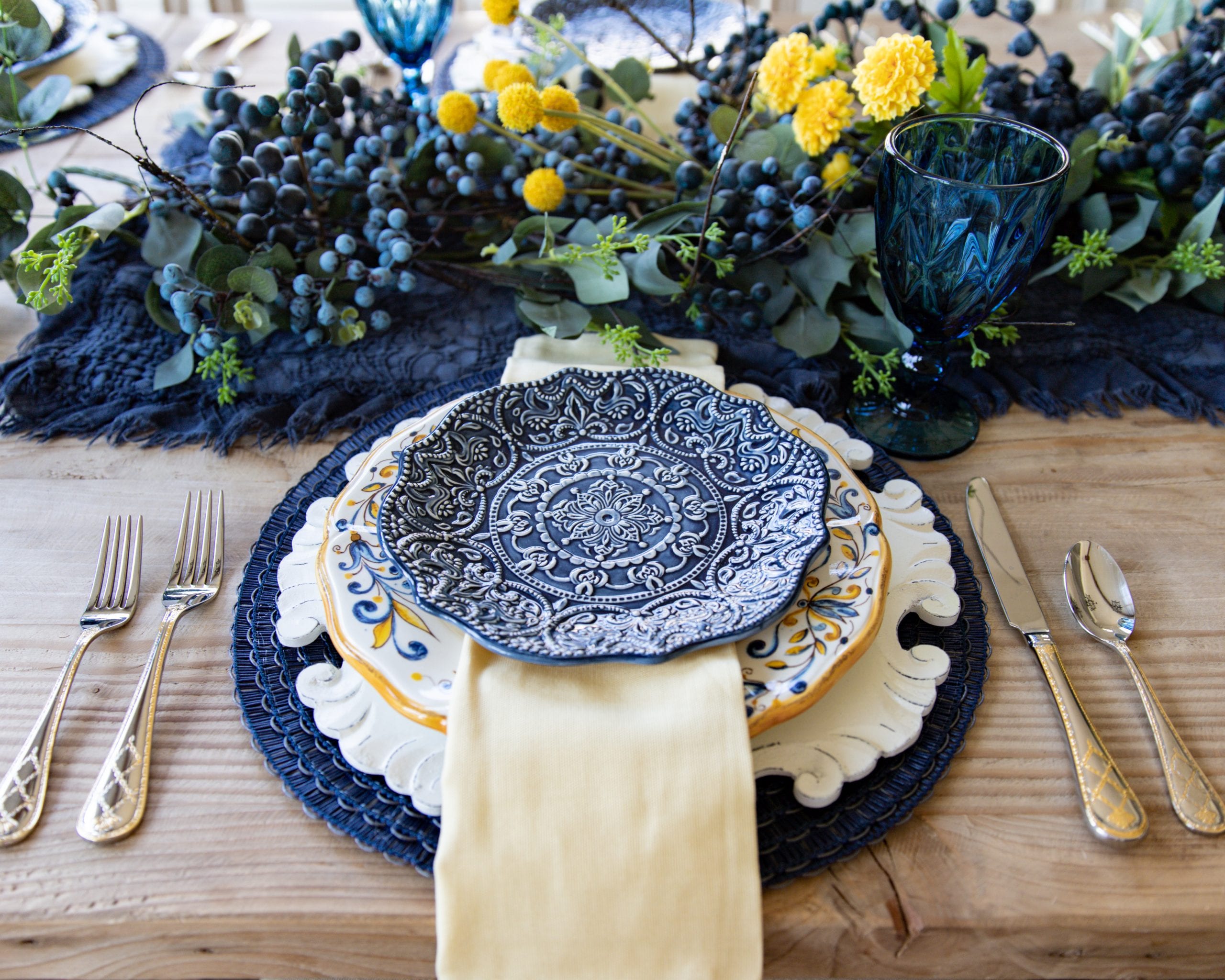 2560x2048 Decor Transition Into Fall. Blue And Yellow Tablescape