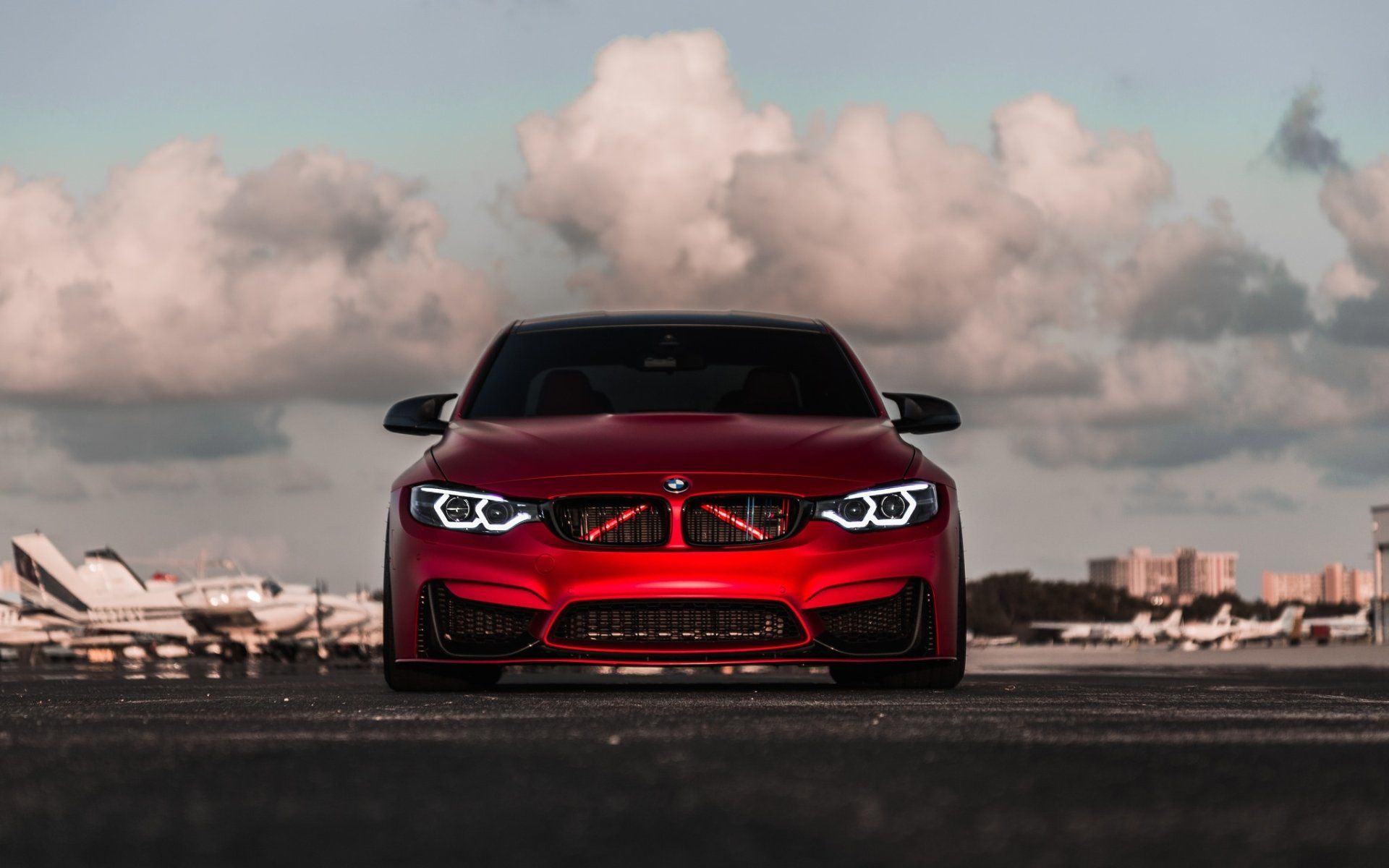 1920x1200 BMW M4 in Stunning HD: Ultimate Car Wallpaperx1280