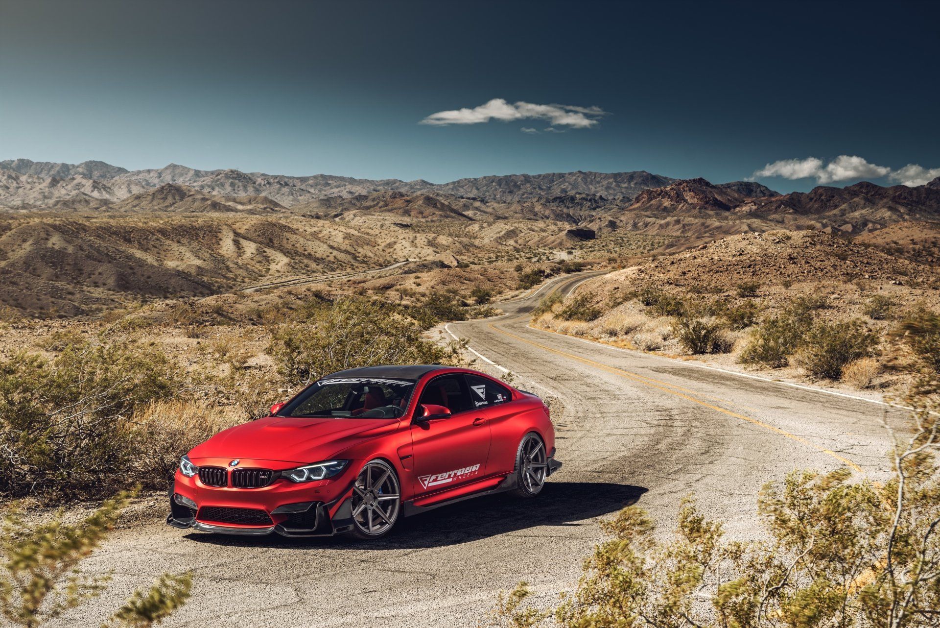 1920x1282 BMW M4 in the DesertK Ultra HD Sports Car Wallpaperx4912
